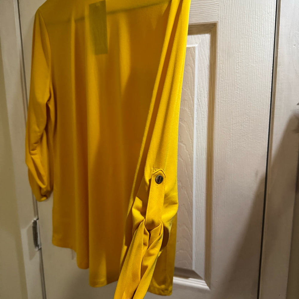 Jones New York Women’s Golden Yellow Roll Blouse Size Large NWT - Picture 5 of 6